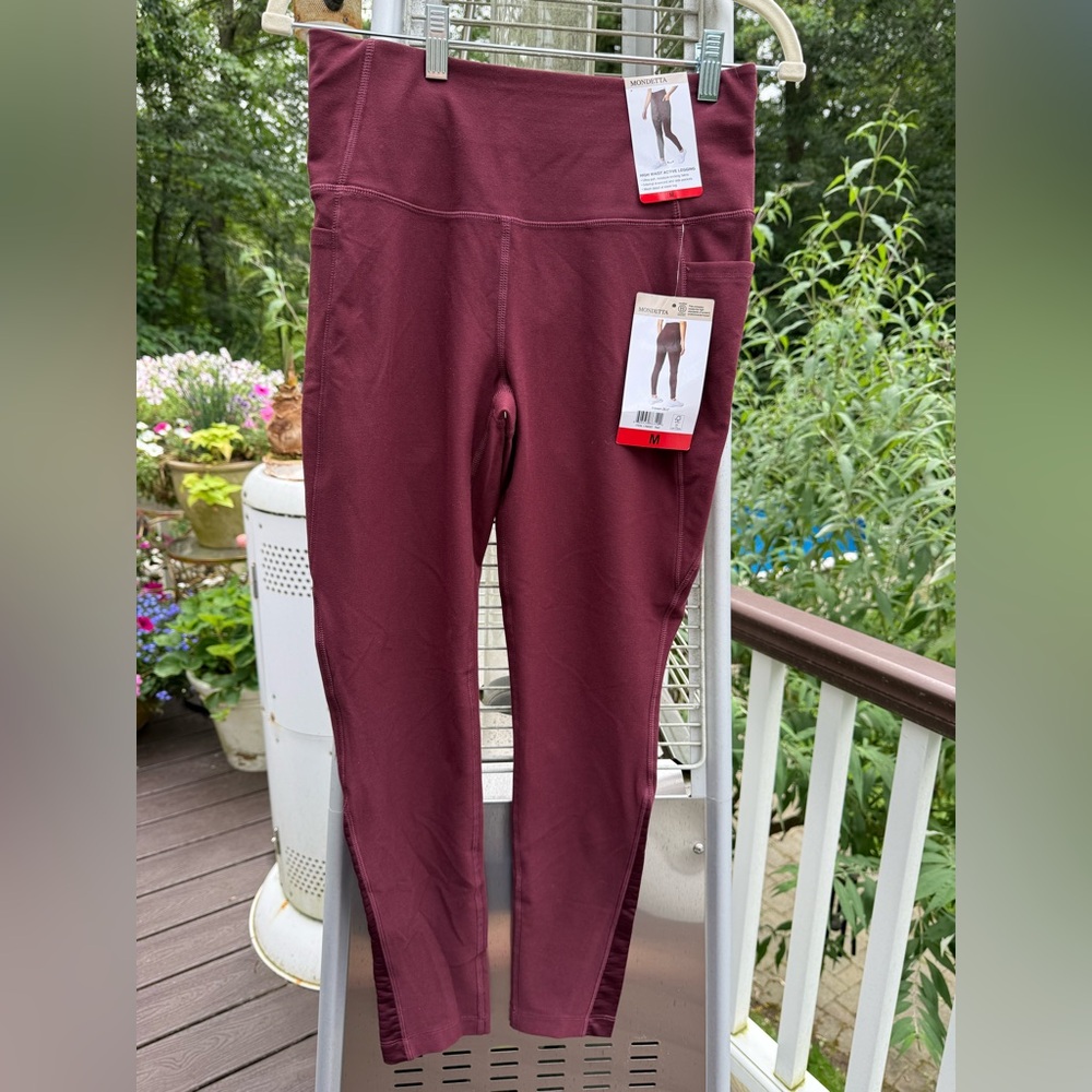 Mondetta Maroon Performance Leggings